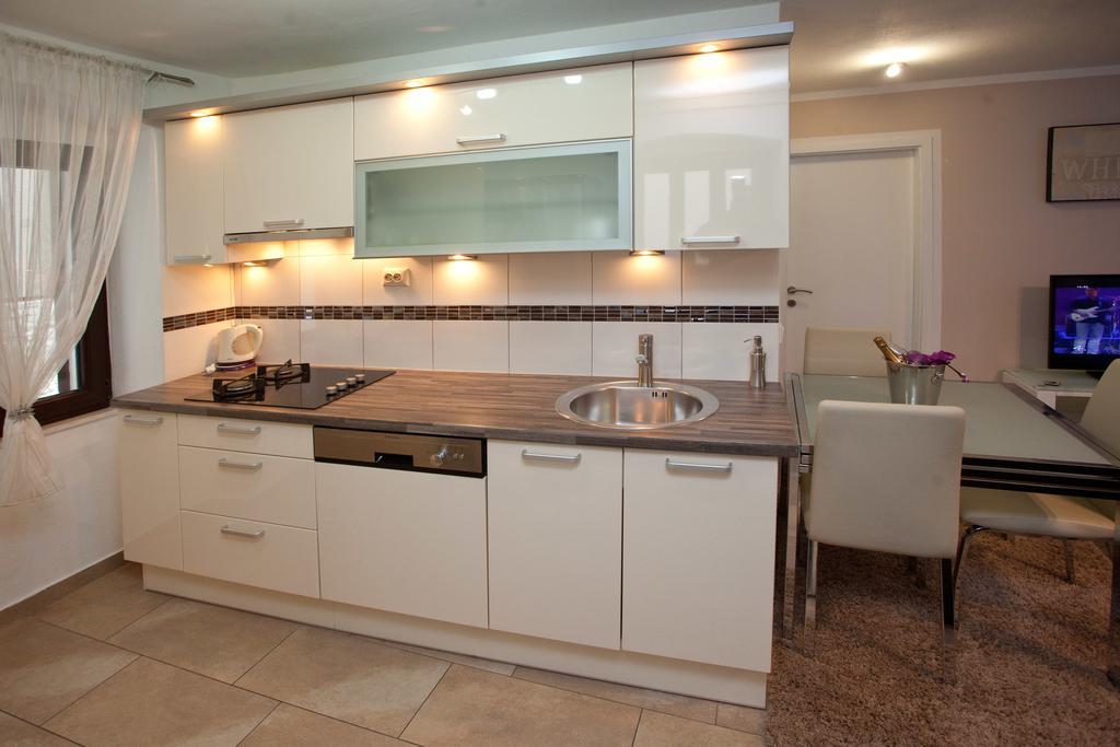 Penzión pre hostí Toni Design 4*