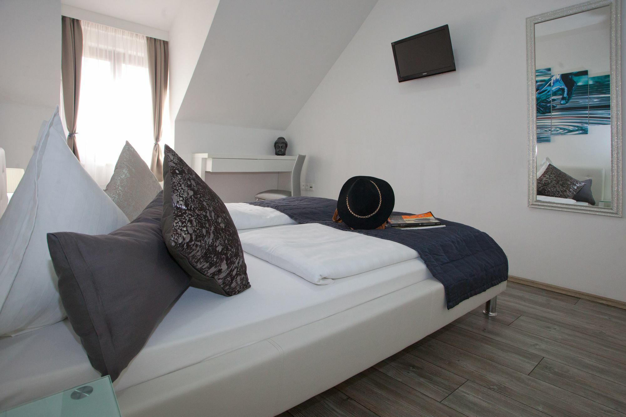 Guest house Toni Design 4*