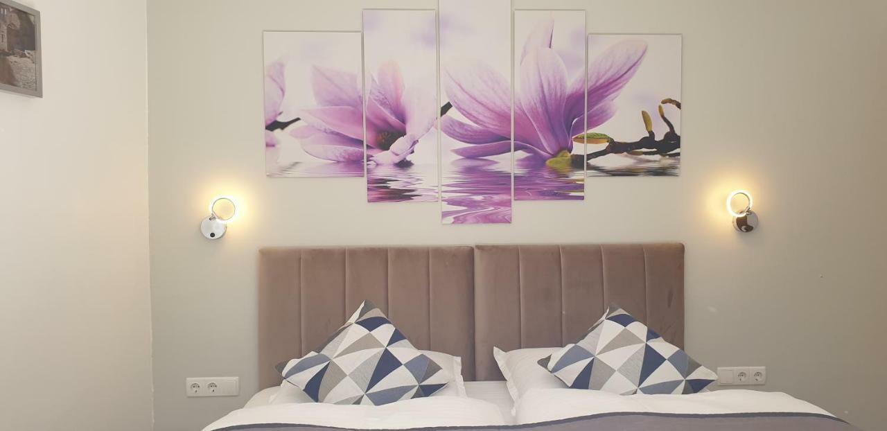 Penzión pre hostí Toni Design 4*